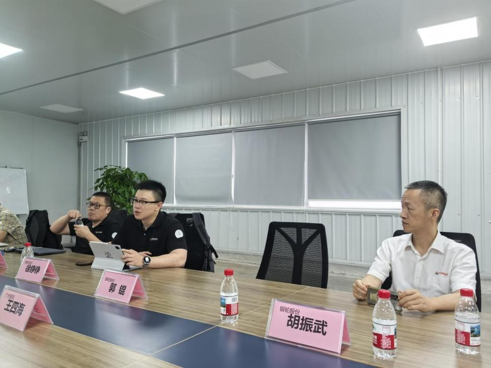 壹定发股份副董事长徐铮铮一行赴广州壹定发调研交流